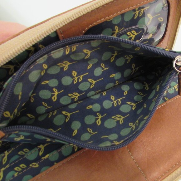 Fossil Key-Per Floral Zip Wallet *FLAW* - Picture 11 of 16